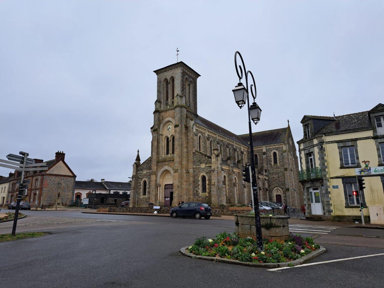 sixt sur aff eglise morgane busnel masson 1