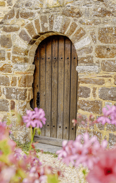La porte de la chapelle Sainte-Agathe, porte d'entrée sur l'histoire à Langon © Madoline Bauthamy