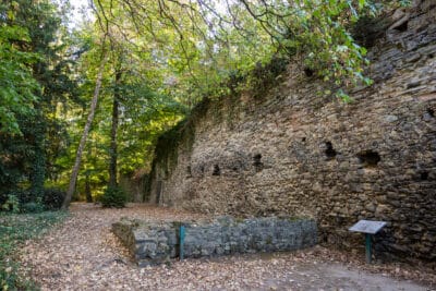 Les ruines du château de Rieux © Emmanuel BERTHIER